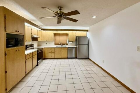 Villa ou maison à louer à St. Lucie, Floride: 2 chambres, 96.53 m2 № 2387881 - photo 16