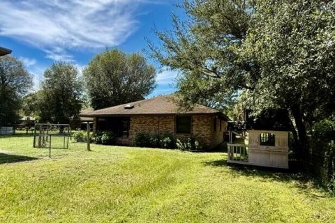 Villa ou maison à louer à St. Lucie, Floride: 2 chambres, 96.53 m2 № 2387881 - photo 10