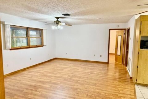 Villa ou maison à louer à St. Lucie, Floride: 2 chambres, 96.53 m2 № 2387881 - photo 3