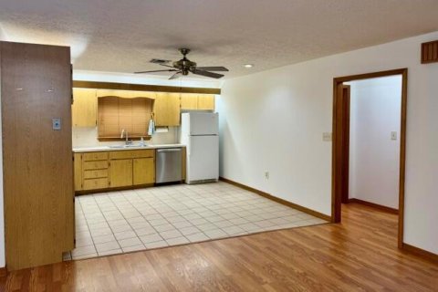 Villa ou maison à louer à St. Lucie, Floride: 2 chambres, 96.53 m2 № 2387881 - photo 13