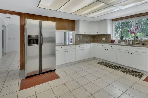 House in DeLand, Florida 6 bedrooms, 455.22 sq.m. № 1642920 - photo 14