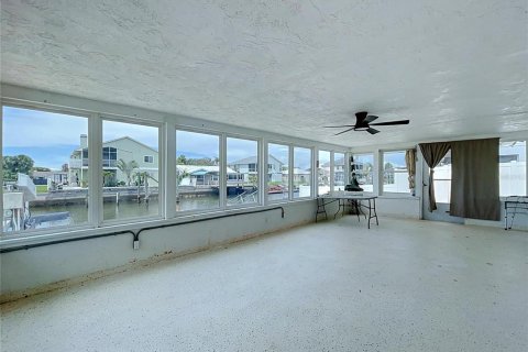 Villa ou maison à vendre à Hudson, Floride: 2 chambres, 187.76 m2 № 2196622 - photo 9