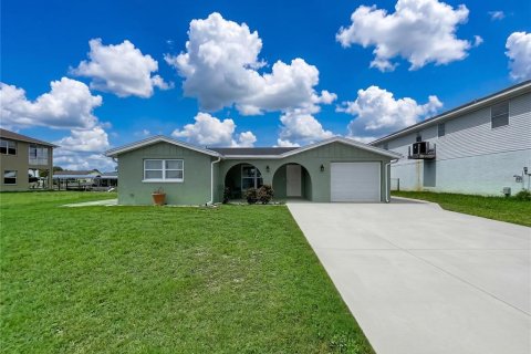 Villa ou maison à vendre à Hudson, Floride: 2 chambres, 187.76 m2 № 2196622 - photo 15