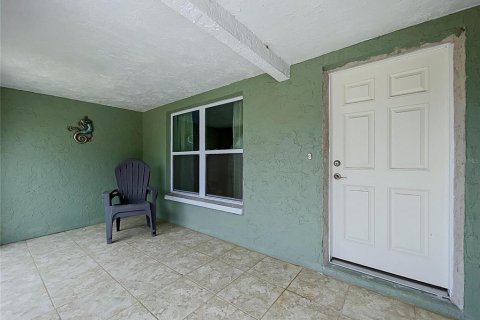 Villa ou maison à vendre à Hudson, Floride: 2 chambres, 187.76 m2 № 2196622 - photo 17