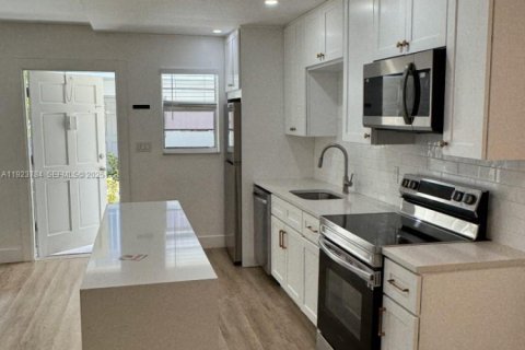 Appartement à louer à Hollywood, Floride: 1 chambre, 58.06 m2 № 1982133 - photo 7