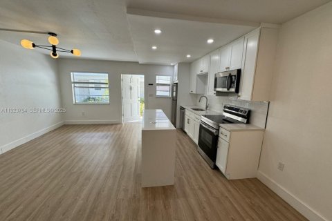 Appartement à louer à Hollywood, Floride: 1 chambre, 58.06 m2 № 1982133 - photo 6