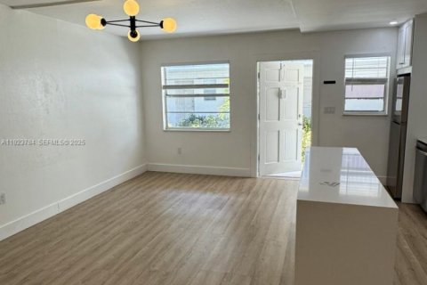 Appartement à louer à Hollywood, Floride: 1 chambre, 58.06 m2 № 1982133 - photo 8