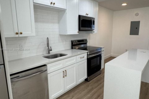 Appartement à louer à Hollywood, Floride: 1 chambre, 58.06 m2 № 1982133 - photo 4