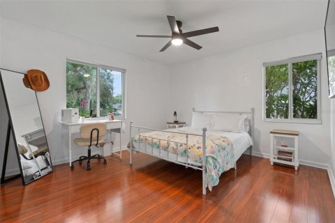 House in Clearwater, Florida 3 bedrooms, 196.21 sq.m. № 1899296 - photo 26