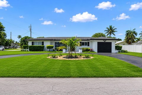 Villa ou maison à Deerfield Beach, Floride 2 chambres, 153.94 m2 № 2085742