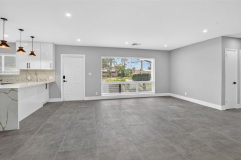 Villa ou maison à louer à Deerfield Beach, Floride: 2 chambres, 153.94 m2 № 2085742 - photo 6