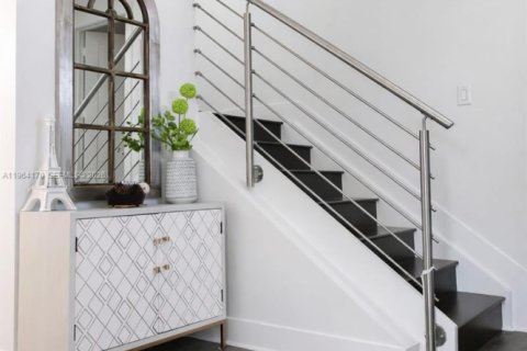 Купить виллу или дом в Дорал, Флорида 4 спальни, 172.98м2, № 2026741 - фото 10