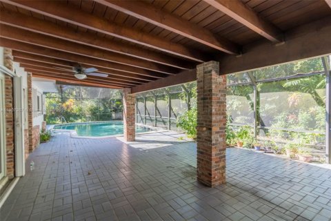 Villa ou maison à vendre à Palmetto Bay, Floride: 3 chambres, 184.97 m2 № 1964037 - photo 14