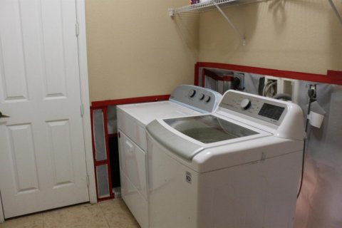 House in St. Lucie, Florida 4 bedrooms, 256.32 sq.m. № 2187385 - photo 12