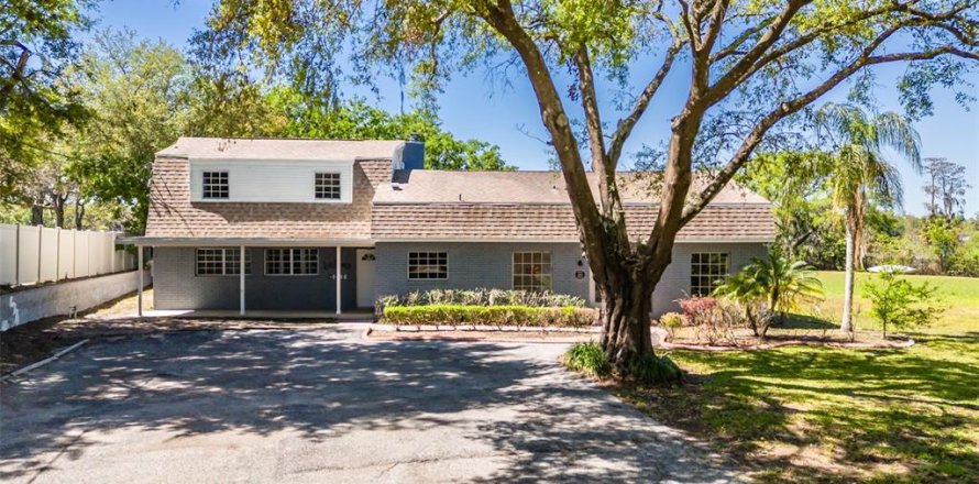Casa en Brandon, Florida 4 dormitorios, 338.07 m2 № 1751180