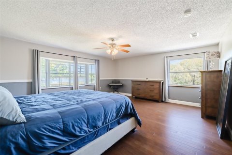 Casa en venta en Brandon, Florida, 4 dormitorios, 338.07 m2 № 1751180 - foto 21