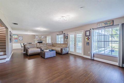 Casa en venta en Brandon, Florida, 4 dormitorios, 338.07 m2 № 1751180 - foto 16