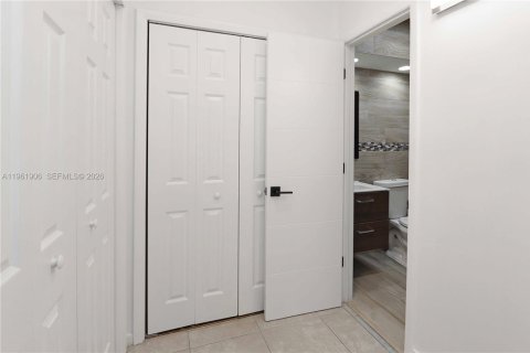 Villa ou maison à vendre à Miramar, Floride: 3 chambres, 202.71 m2 № 2025044 - photo 27