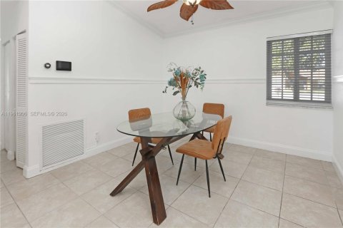 Villa ou maison à vendre à Miramar, Floride: 3 chambres, 202.71 m2 № 2025044 - photo 12