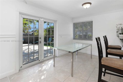 Villa ou maison à vendre à Miramar, Floride: 3 chambres, 202.71 m2 № 2025044 - photo 8