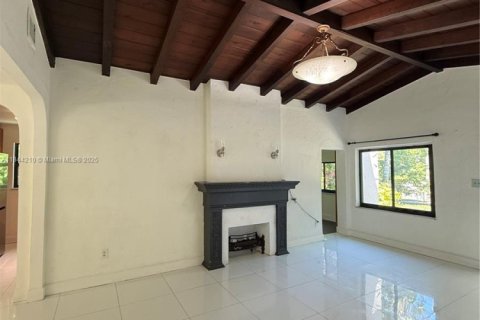 Casa en alquiler en Miami, Florida, 3 dormitorios, 193.14 m2 № 1842516 - foto 9