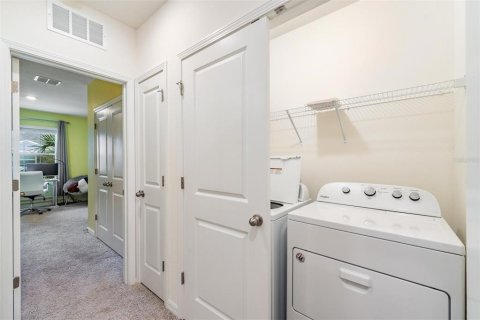 Townhouse in Brandon, Florida 3 bedrooms, 158.58 sq.m. № 1852949 - photo 18