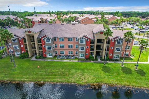 Condominio en alquiler en Kissimmee, Florida, 2 dormitorios, 95.32 m2 № 1902781 - foto 1