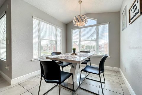 Condominio en alquiler en Kissimmee, Florida, 2 dormitorios, 95.32 m2 № 1902781 - foto 13