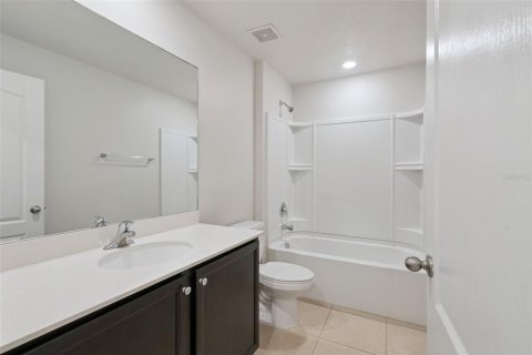 Villa ou maison à vendre à Mascotte, Floride: 5 chambres, 180.6 m2 № 2107964 - photo 18