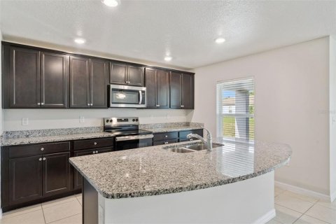 Villa ou maison à vendre à Mascotte, Floride: 5 chambres, 180.6 m2 № 2107964 - photo 9