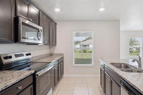 Villa ou maison à vendre à Mascotte, Floride: 5 chambres, 180.6 m2 № 2107964 - photo 6