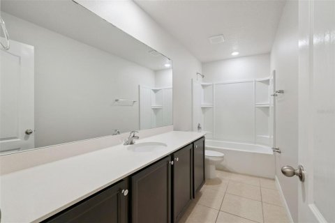 Villa ou maison à vendre à Mascotte, Floride: 5 chambres, 180.6 m2 № 2107964 - photo 17