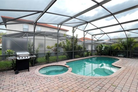 House in Clermont, Florida 6 bedrooms, 272.02 sq.m. № 1913133 - photo 11