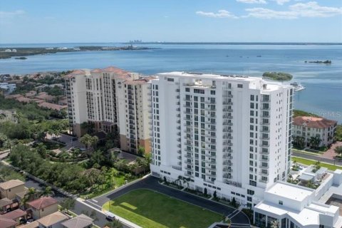 Condo in Tampa, Florida, 3 bedrooms № 2113892
