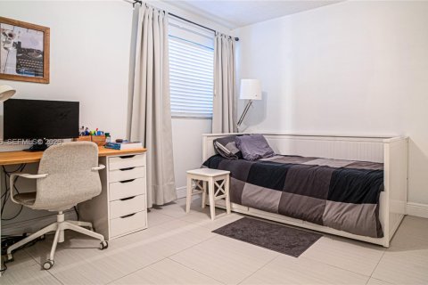 Condominio en alquiler en Miami Beach, Florida, 2 dormitorios, 75.25 m2 № 2023215 - foto 16