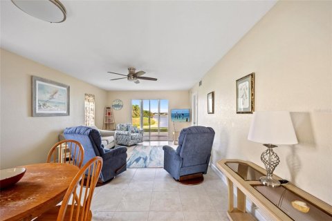 Condo in Punta Gorda, Florida, 3 bedrooms  № 1562658 - photo 10