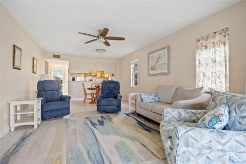 Condo in Punta Gorda, Florida, 3 bedrooms  № 1562658 - photo 11