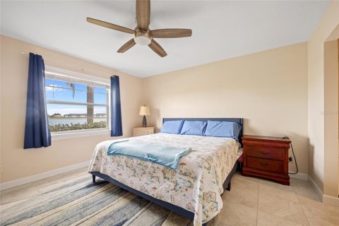 Condo in Punta Gorda, Florida, 3 bedrooms  № 1562658 - photo 15
