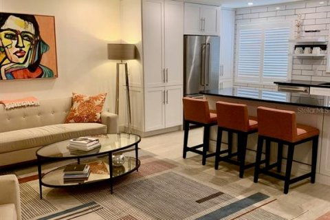 Condominio en alquiler en Saint Petersburg, Florida, 2 dormitorios, 69.12 m2 № 1827671 - foto 6