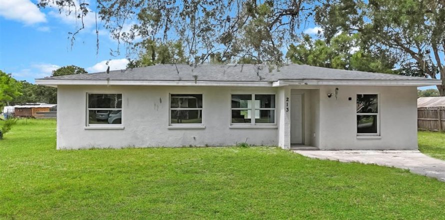 Casa en Auburndale, Florida 3 dormitorios, 120.77 m2 № 1910918