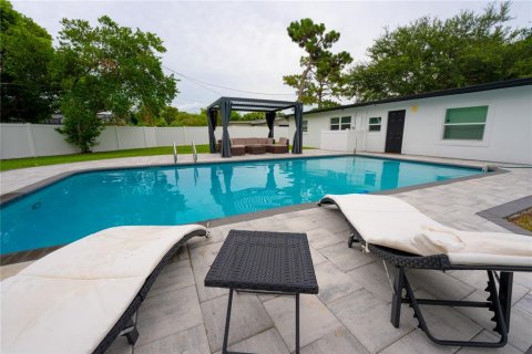 House in Winter Park, Florida 4 bedrooms, 167.69 sq.m. № 366295 - photo 17
