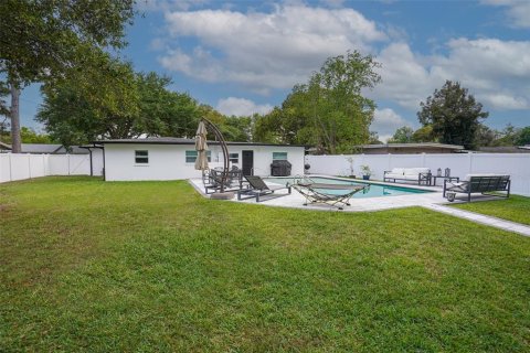 House in Winter Park, Florida 4 bedrooms, 167.69 sq.m. № 366295 - photo 18