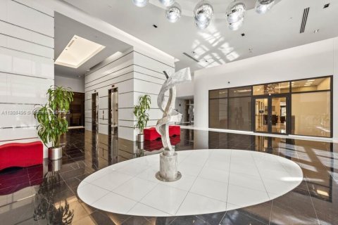 Propiedad comercial en venta en Coral Gables, Florida № 1961489 - foto 7