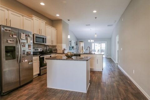 Villa ou maison à louer à Gainesville, Floride: 4 chambres, 182.65 m2 № 2149340 - photo 5