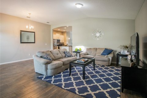 Villa ou maison à louer à Gainesville, Floride: 4 chambres, 182.65 m2 № 2149340 - photo 3