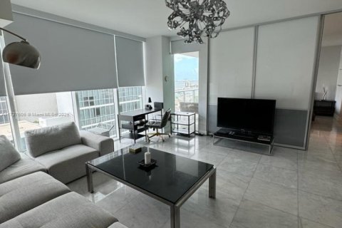 Condominio en venta en Miami, Florida, 1 dormitorio, 73.49 m2 № 1478572 - foto 14