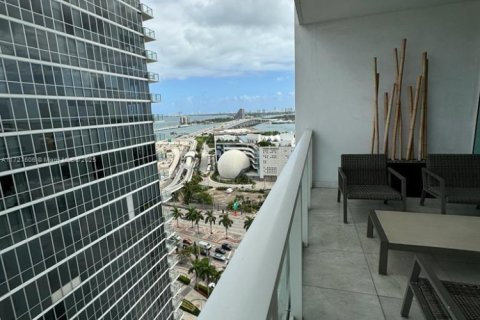 Condominio en venta en Miami, Florida, 1 dormitorio, 73.49 m2 № 1478572 - foto 2