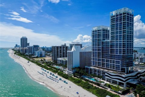Copropriété à louer à Miami Beach, Floride: 3 chambres, 314.47 m2 № 2257141 - photo 17