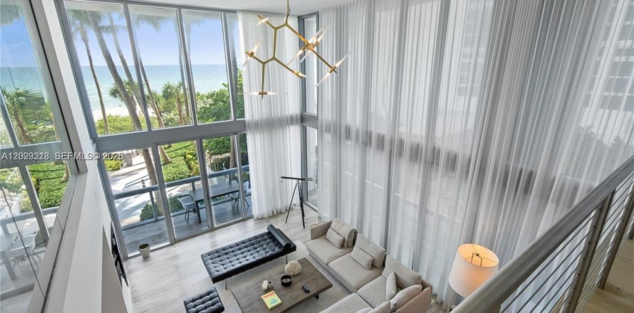 Condo à Miami Beach, Floride, 3 chambres  № 2257141