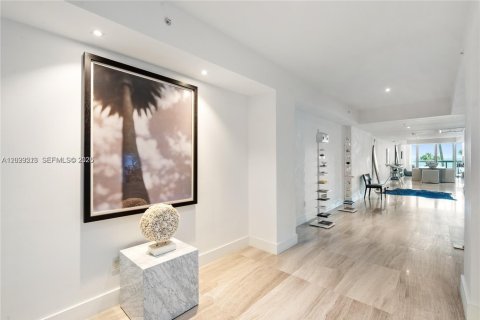 Copropriété à louer à Miami Beach, Floride: 3 chambres, 314.47 m2 № 2257141 - photo 9
